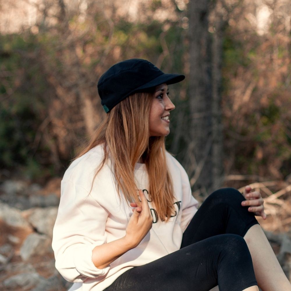 VEGAN CAP OF RECYCLED COTTON BLACK AND COCONUT BUTTON - RUMI - VESICA PISCIS FOOTWEAR